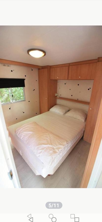 Stacaravan Op 5 Sterren Vakantiepark De Kuilart Friesland Aan Het Meer Met Zwembad 5P 237 Koudum ภายนอก รูปภาพ